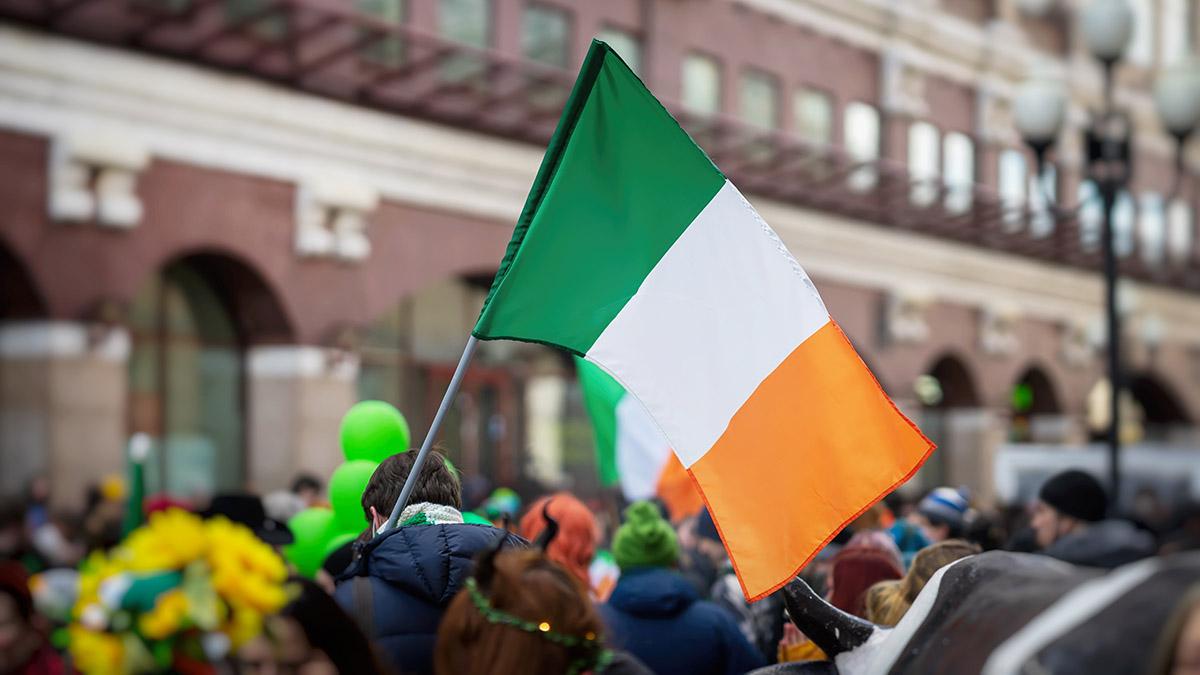 irish flag at parade