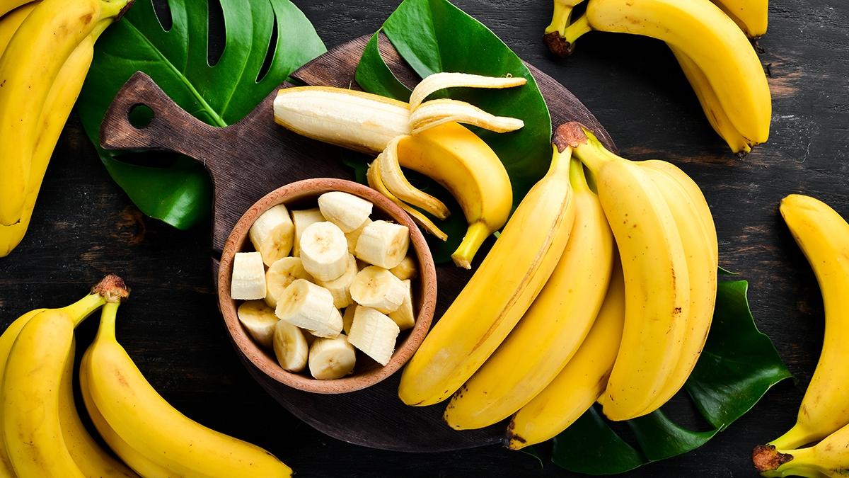 facts about bananas: hero