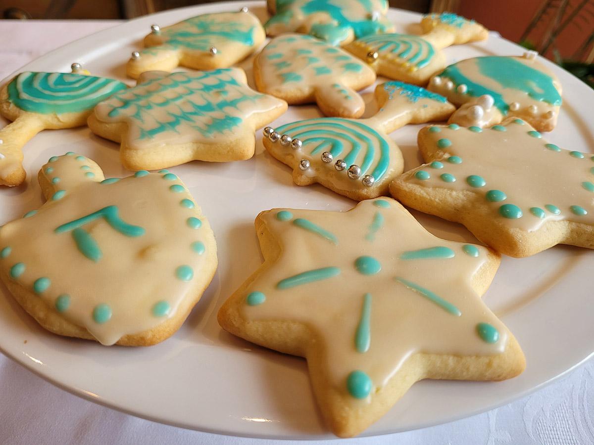 decorated Hanukkah cookies