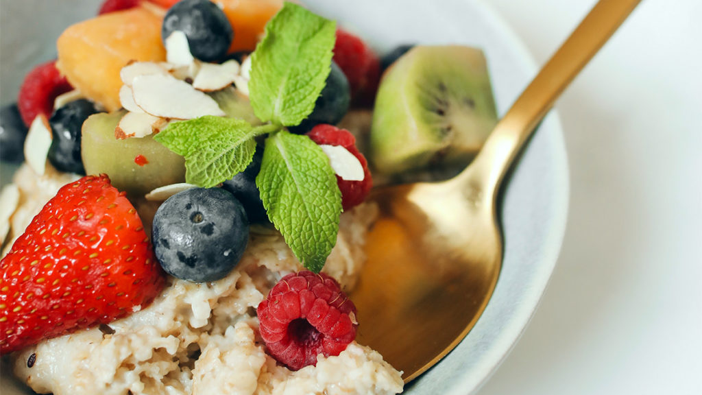 https://www.cheryls.com/blog/wp content/uploads/// Oatmeal fruit breakfast x