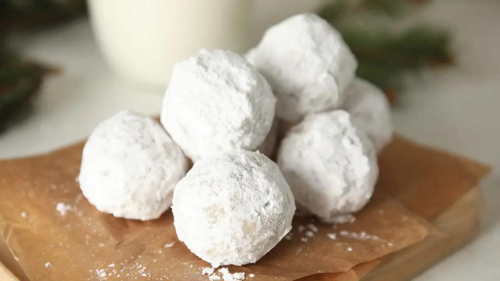 https://www.cheryls.com/blog/wp content/uploads///snowball cookies x