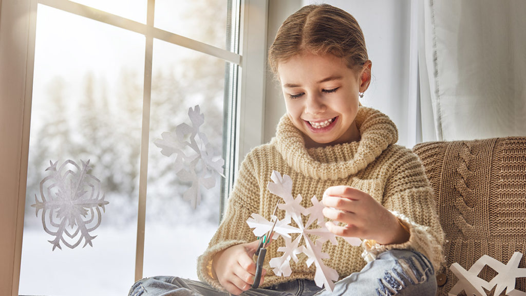 https://www.cheryls.com/blog/wp content/uploads///making paper snowflakes x