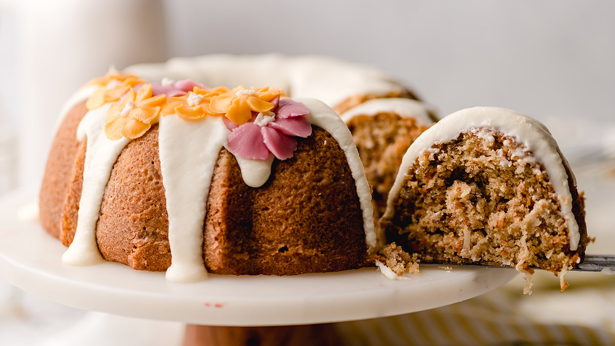 carrot bundt cake with cheesecake filling