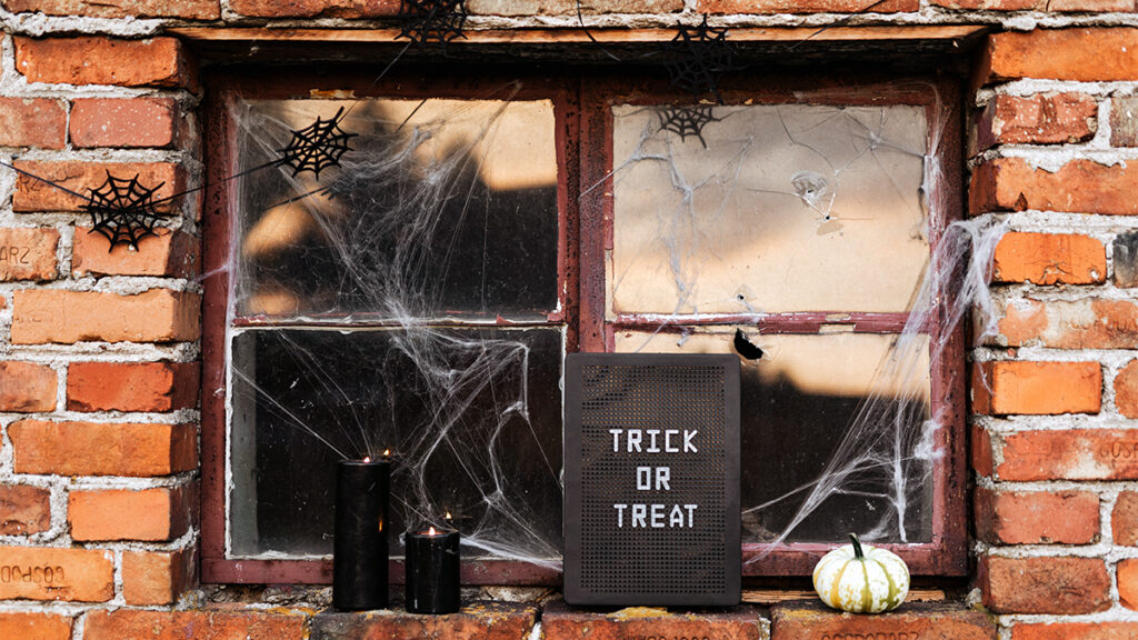 https://www.cheryls.com/blog/wp content/uploads///history of halloween trick or treat sign x